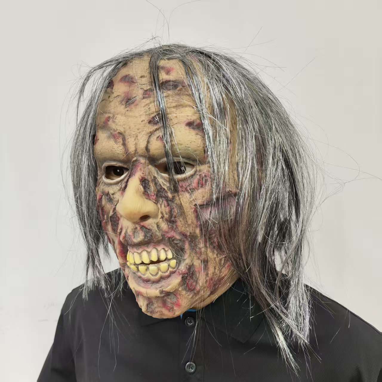 

Terrifying, horrifying, rotten-faced zombie mask One size fits all adults бежевый