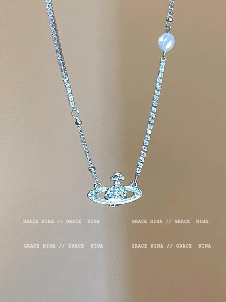 

Ожерелье Сатурн Циркон: Новая роскошная цепочка на ключицу для женщин 2024