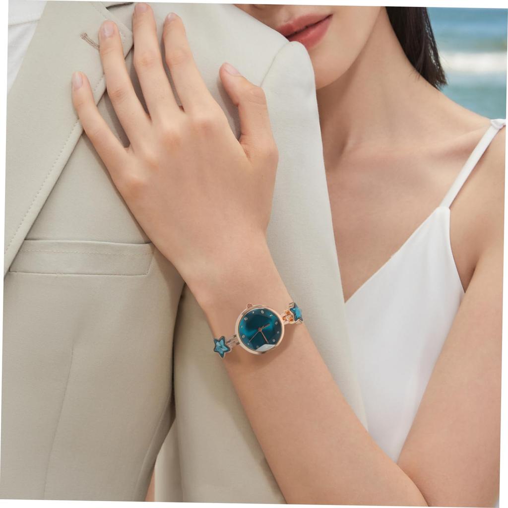 WOFASHPURET Women's Quartz Watch, Star Pattern, Blue, Red, Bracelet