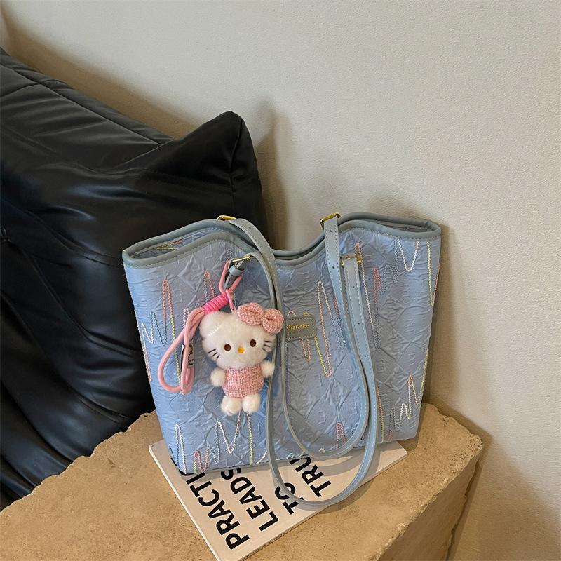 New Popular Large-Capacity Simple And Cute Cartoon Women'S Bag Pendant Textured Tote Bag Commuter Shoulder Women'S Bag