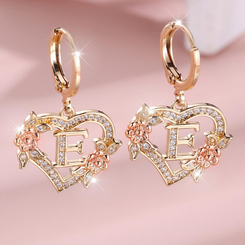 A-Z 26 Buchstaben Damen Herz Blume Creolen Vintage Goldfarbe Weiß Zirkon Hochzeits Schmuck Für Frauen