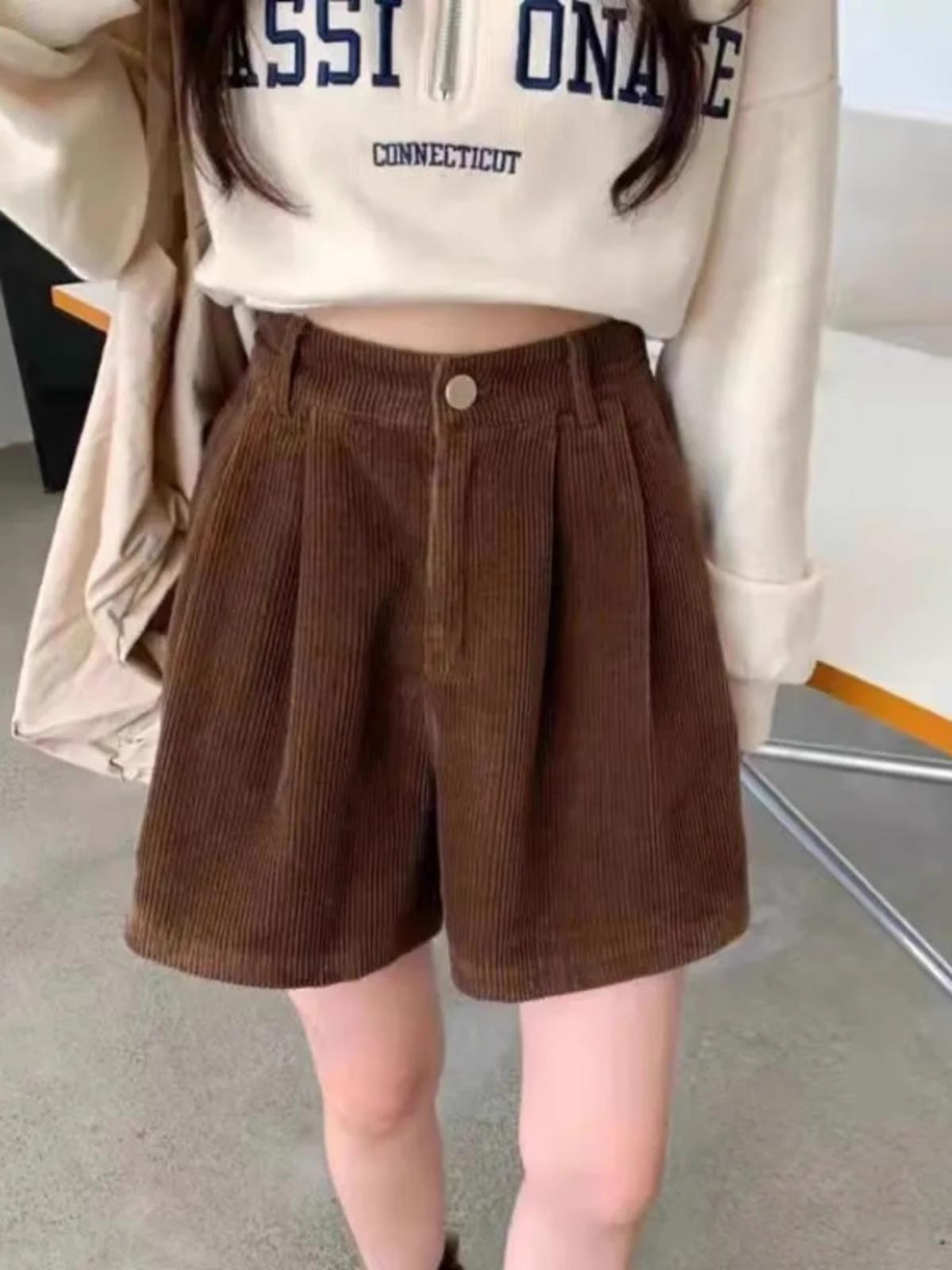 

Women s Corduroy Wide-Leg A-Line Shorts, Autumn/Winter 2023, Petite Korean Style. XL