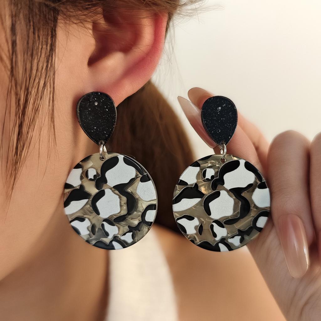 Leopard Print Round Brown Printed Acrylic Earrings, Autumn And Winter Creative Design Sense Fashion Temperament Earrings Women