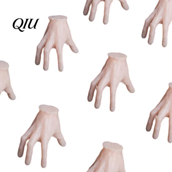 Halloween Party Supplies Mini Crawling Hand Ornaments, Realistic Palm Decor Props, Spooky Ornaments Small Scene for Haunted House Micro Landscape Vase