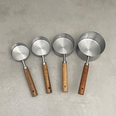4 Stück Holzgriff Edelstahl Messbecher Löffel Backwerkzeuge Kaffee Messlöffel Set Barkeeper Waage Zubehör