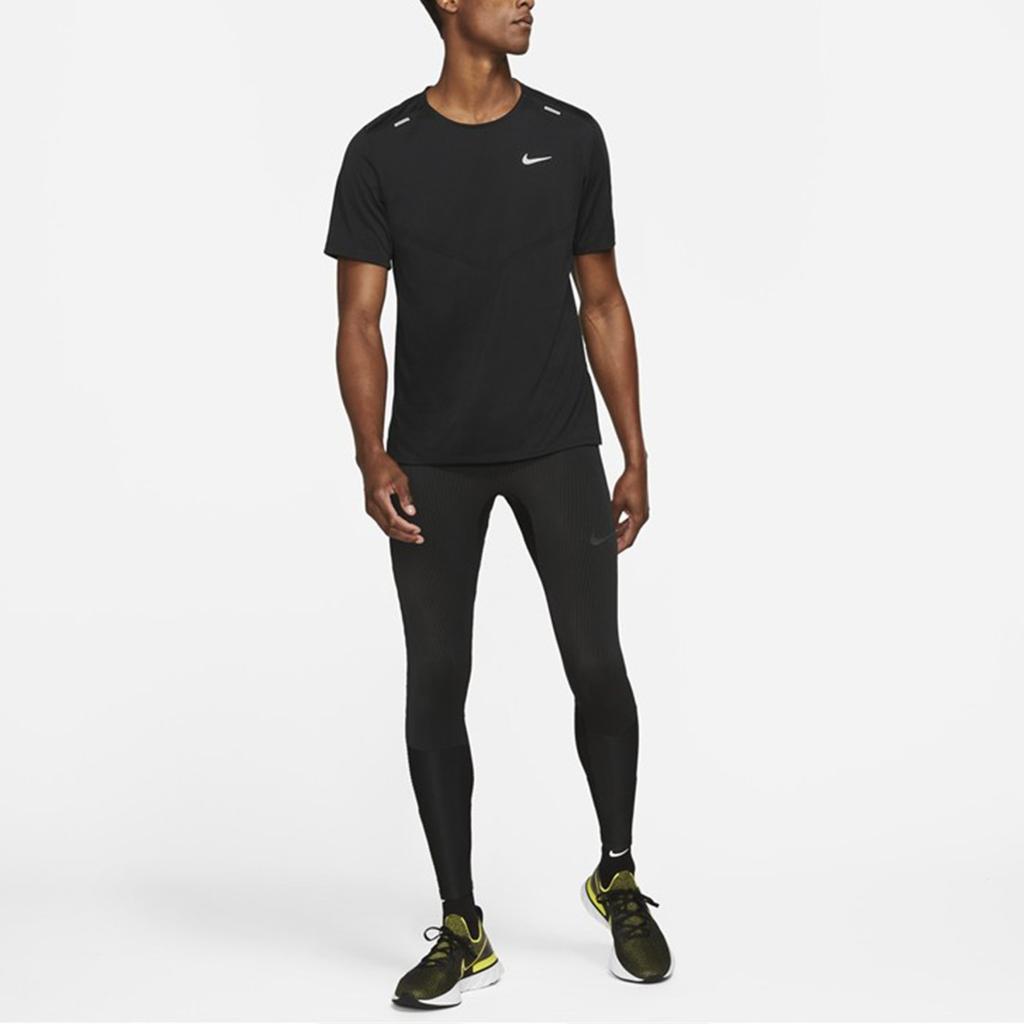 Nike Breathable and Comfortable Men's Running Short-Sleeve T-Shirt in Black