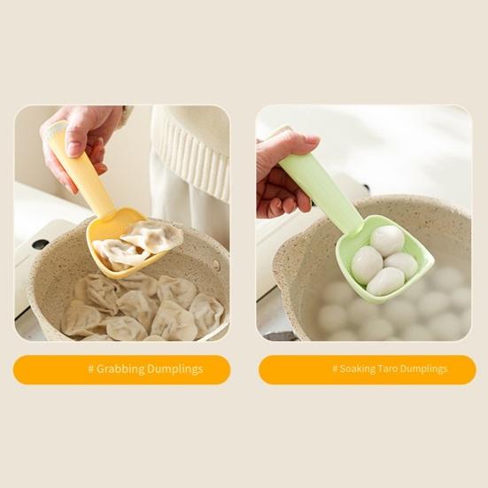 Cartoon Rice Spoon Non-Stick Plastic Rice Spatula Scoop Cooker Food Masher Strainer Spoon Multi-Functional Kitchen Tool for Mashing Fruits Vegetables
