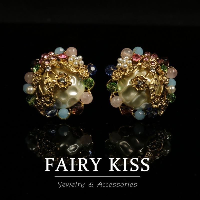 

Exquisite Spring Flower Pearl Multi-layer Necklace with Diamonds Women s Stud Earrings Creative Alloy Hollow Shape