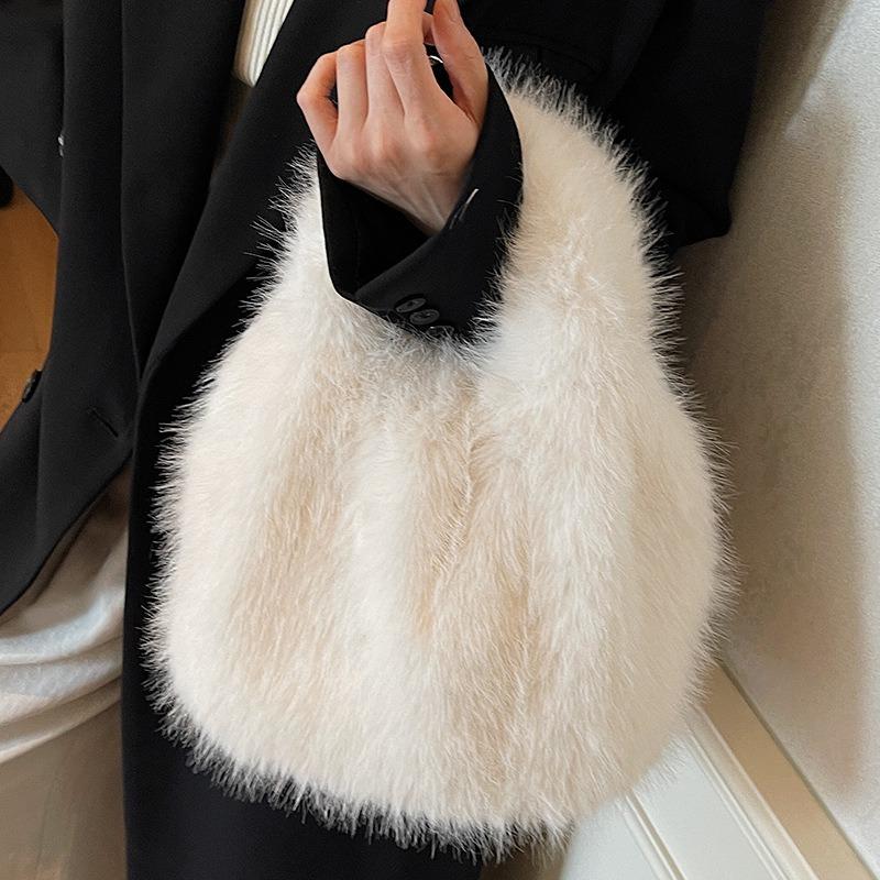Plush Bag Women's Large-capacity Autumn New Casual Shoulder Handbag High-value Fluffy Dumpling Bag