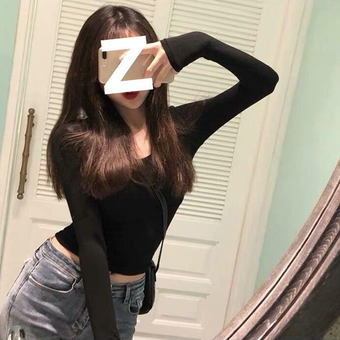 Women's Sexy Black Deep U-Neck Long-Sleeve Cropped T-Shirt