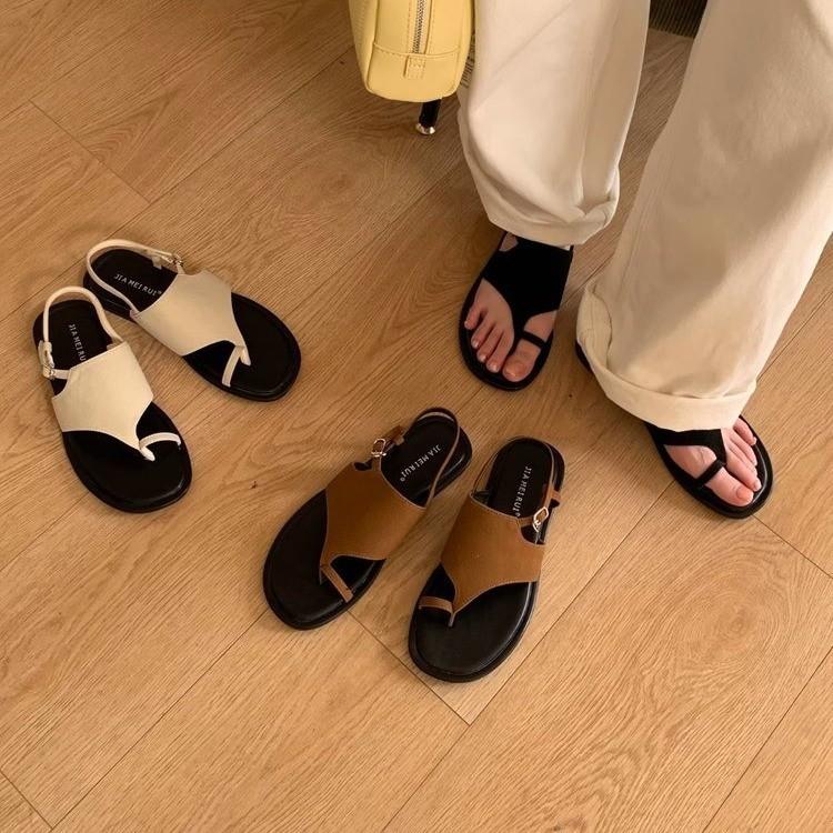 Set of Toe Slippers for Women's Summer Wear 2025 New Flat-bottomed Soft-soled Beach Cool Back Strap Shoes