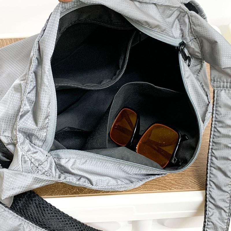 Neue vielseitige lässige leichte Sport-Schultertasche, trendige wasserdichte Nylon-Stofftasche, Dumpling-Tasche mit großem Fassungsvermögen, Umhängetasche