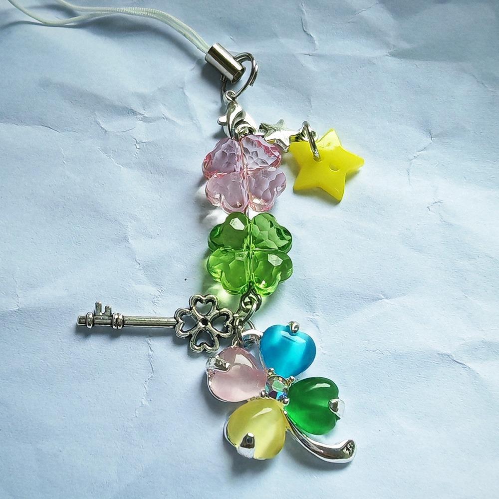 Four Leaf Beaded Phone Chain Y2K Trendy Leaf Clovers Pendant  Hanging Ornamnet