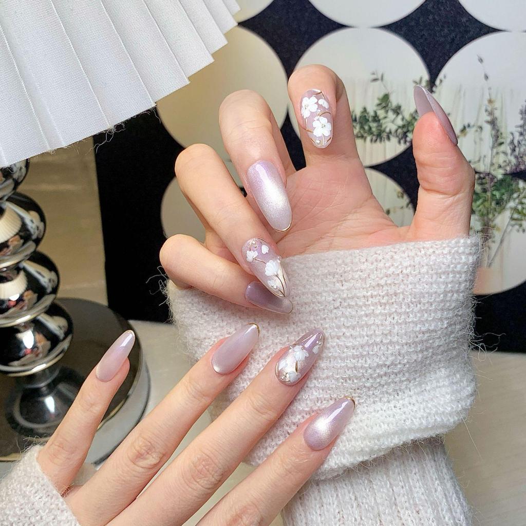 Hand-Painted Cat Eye Medium-Long Oval Nails: High-End Whitening, Wearable, Purely Handmade.