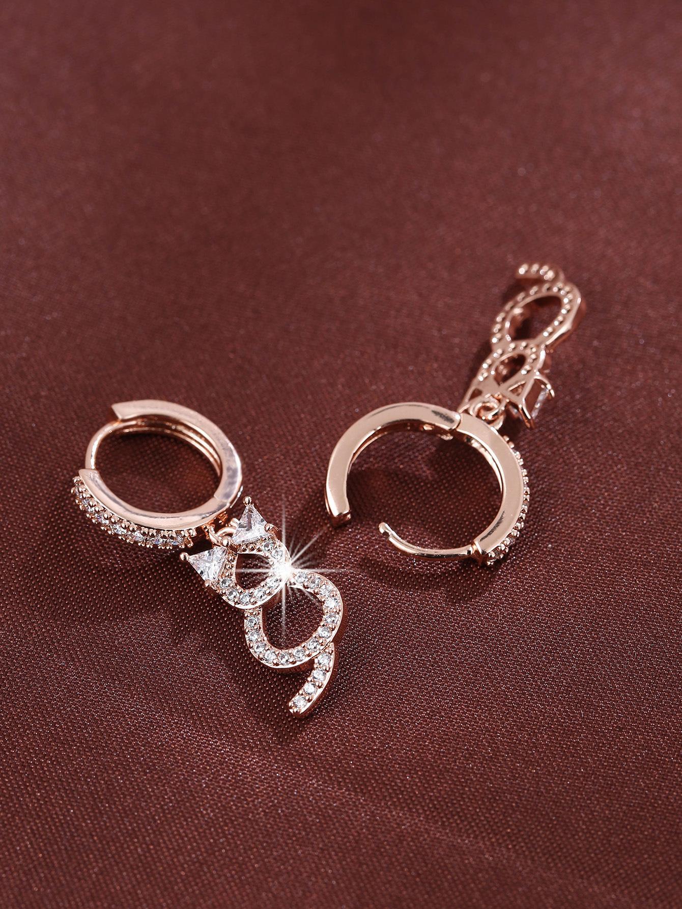 

Light Luxury Minimalist Cute Cat Zircon Stud Earrings Sweet Personalized Animal Jewelry For Women рожевий колір золота