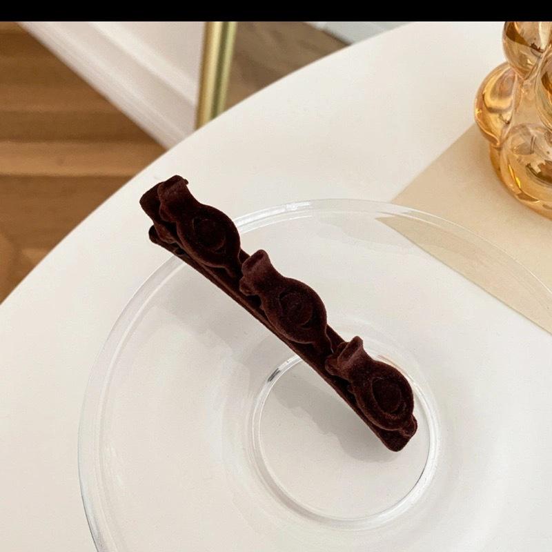 

Stylish Korean Hairpin: Duckbill Clip with Braided Design for All-Match Bangs – Perfect for Women, Japanese & Korean Fashion