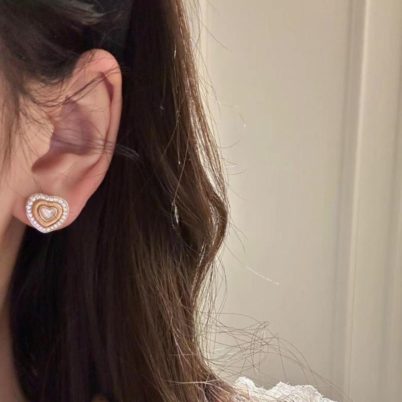 Romantic High-End Studded Diamond Fritillaria Heart-Shaped Wings Necklace Earrings For Women Luxurious Retro Design Jewelry Sets