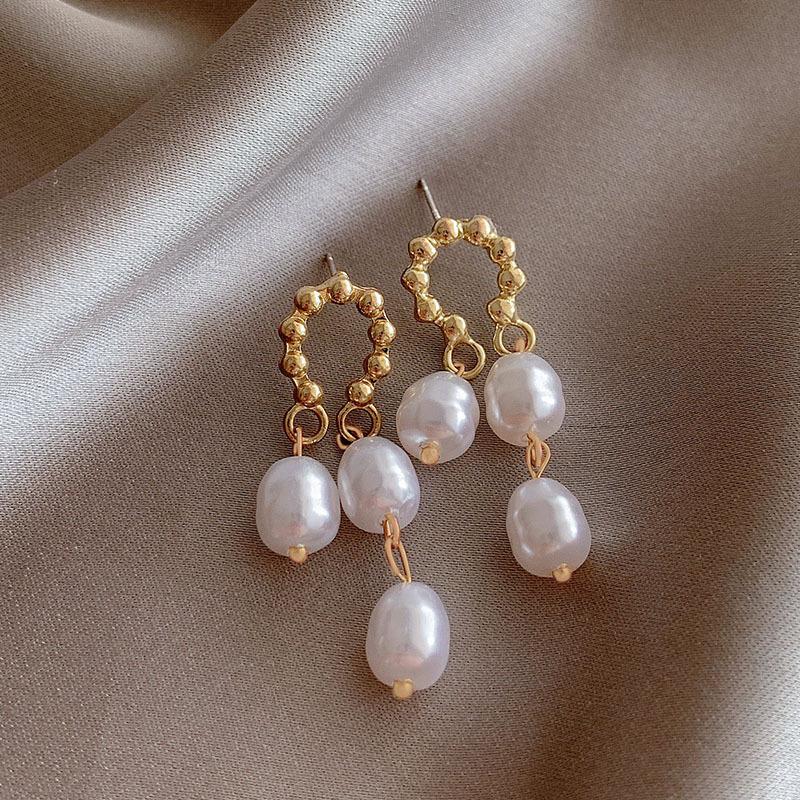 2024 High-End Pearl Stud Earrings: French Light Luxury Style for Women