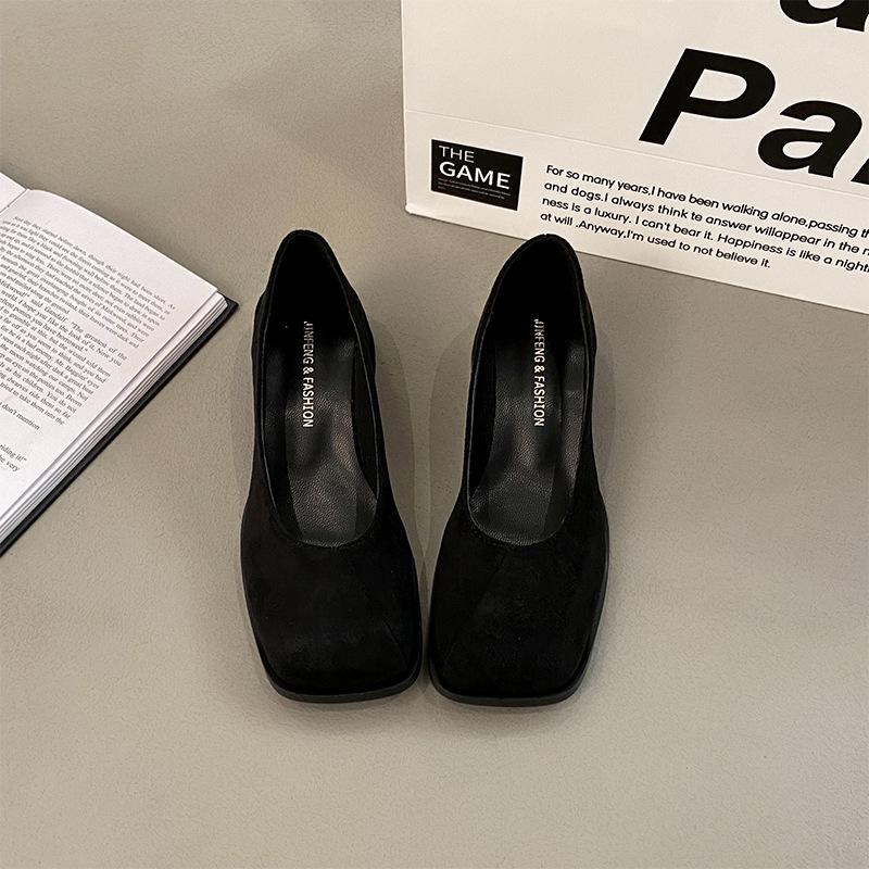 Temperament late evening breeze shallow mouth single shoes women's 2025 new French thick heel Mary Jane high heels versatile commuter women's shoes