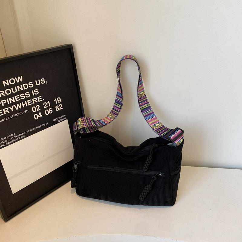 

Casual nylon bag women s 2025 autumn new fashion foreign light simple shoulder bag commuter messenger bag