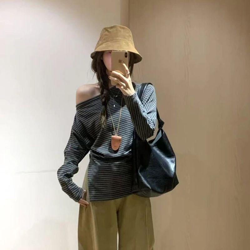 2025 Šik pruhovaný top s odhalenými rameny a dlouhým rukávem, zeštíhlující dámský top na jaro/léto