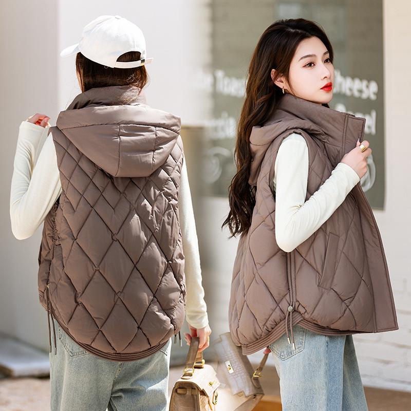 Gilet Trapuntato con Cappuccio Dimagrante Taglie Forti da Donna - Stile Coreano Autunno/Inverno 2025 Cotone Piumino