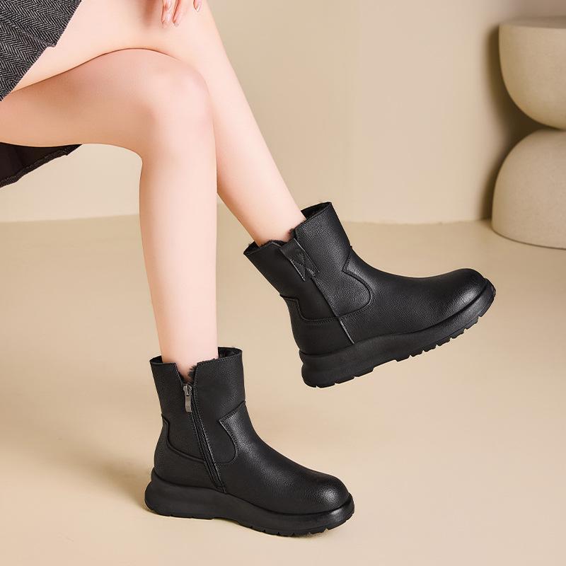 Leather retro snow boots women's 2025 winter new velvet thickened thermal cotton shoes integrated leather Martin boots