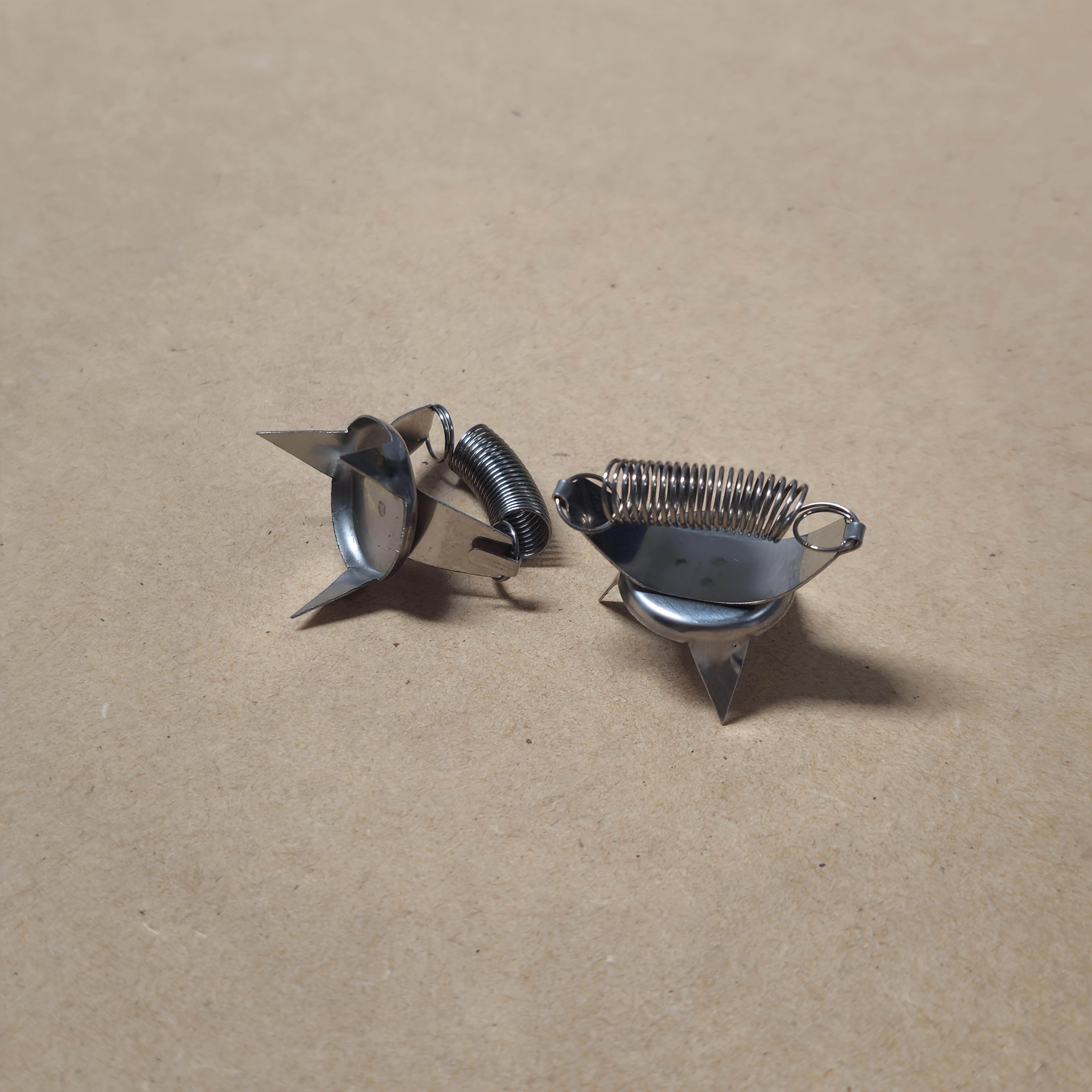 

Инструмент для нанесения глазури из нержавеющей стали с упором для пальца, металлический керамический аксессуар для окунания и покрытия, ручное управление без подзарядки 2pcs светло-серый