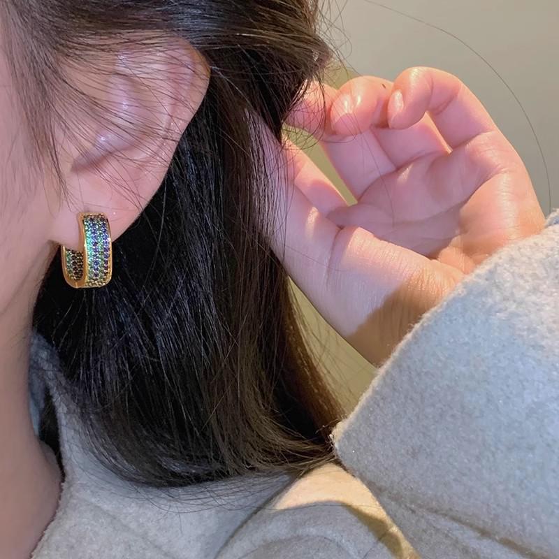 

Европейские и американские геометрические каффы из циркона класса люкс в стерлинговом серебре s925 - Ретро нишевые серьги высокого класса. 925 Sterling Silver