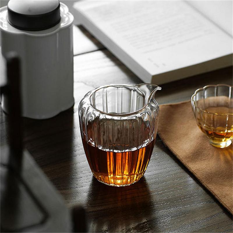 Japanese Style 300ml Vertical Pattern Tea Ceremony Glass Fair Cup Tea Dispenser Chahai Kungfu Serving Teacup Tea Accessories