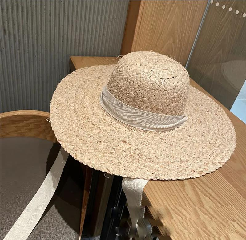 Elegant Natural Hand-woven Raffia Ribbon Dome Wide Brim Straw Hat For Women Summer Beach Vacation Leisure Sun Hats Chapeu Cape