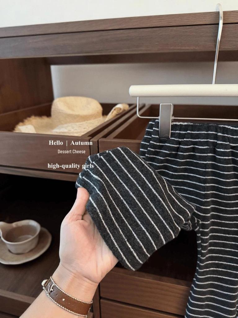 Girls' 2025 Korean-Style Lace Cardigan & Flared Pants Set - Autumn Fashion