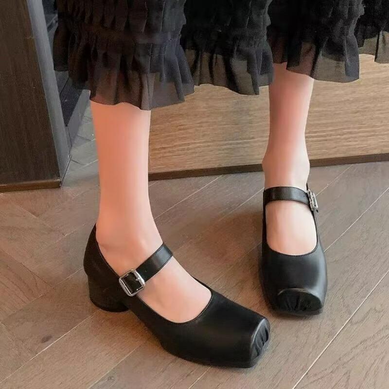 

Модный дизайнер Винтажные женские туфли Мэри Джейн Модные туфли с квадратным носком Весенне-осенние элегантные сандалии на низком каблуке 35 чёрный