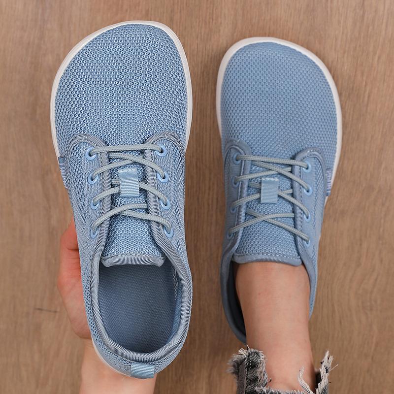 Fashion Men Casual Flat Shoes with Slip On Design Lightweight Walking Shoes Large Size Simple and Comfortable Soft Sports Shoes Women