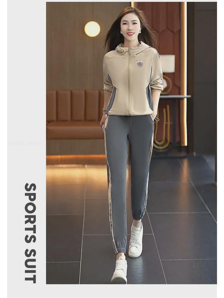 Women's Spring & Autumn Hooded Fashion Tracksuit - Stylish Contrast Color Two-Piece Suit with Sweatpants