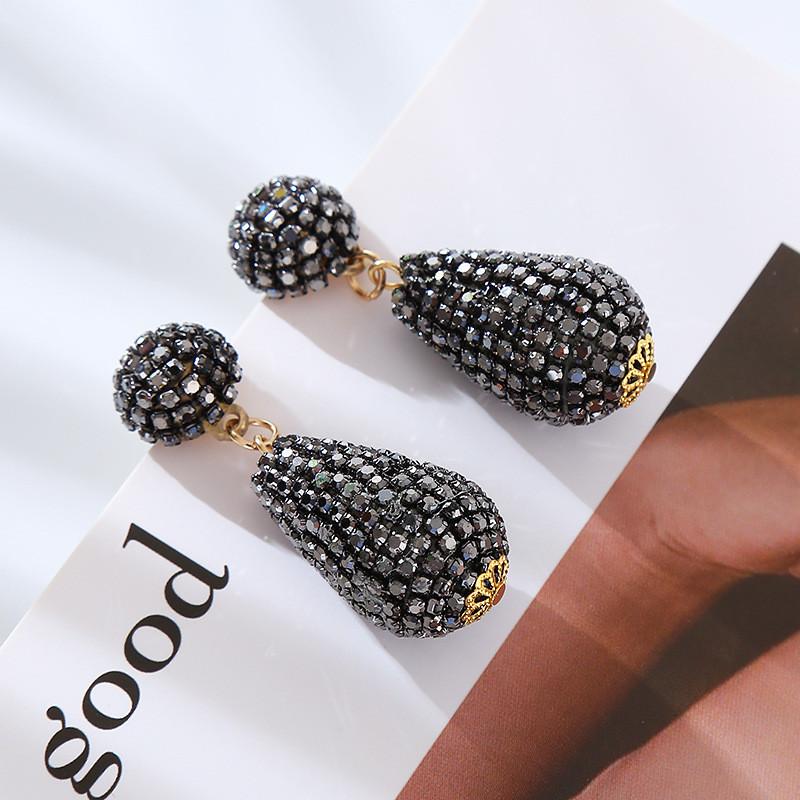 Ohrringe Retro-Flash-Mode-Stil Ohrringe bunte Kristalle Super tropfenförmige lange Temperament