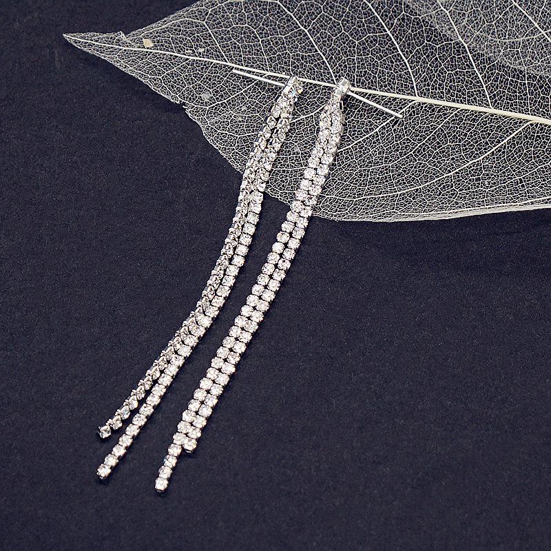 New Korean Rhinestone Tassel Stud Earrings - Creative Diamond Inlaid Dangle Jewelry for Women