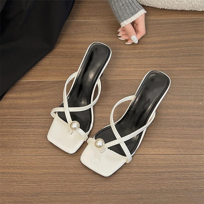 French high-heeled sandals women wear 2025 summer Internet celebrity super fire fairy style high-end sense pearl square head flip-flops