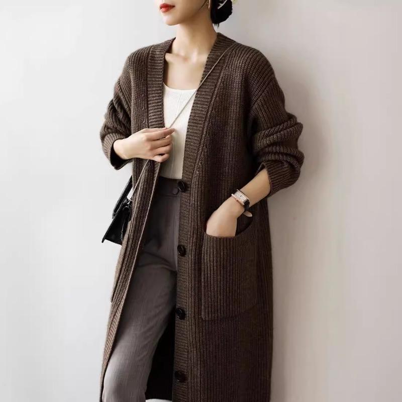 Thickened knitted cardigan jacket women's autumn and winter new retro loose lazy style medium and long sweater with tide