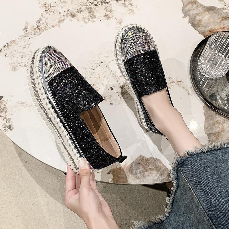 Übergröße lässige Einzelschuhe Damen Frühling neu dicksohlige flachbodige Strass genähte Damenschuhe