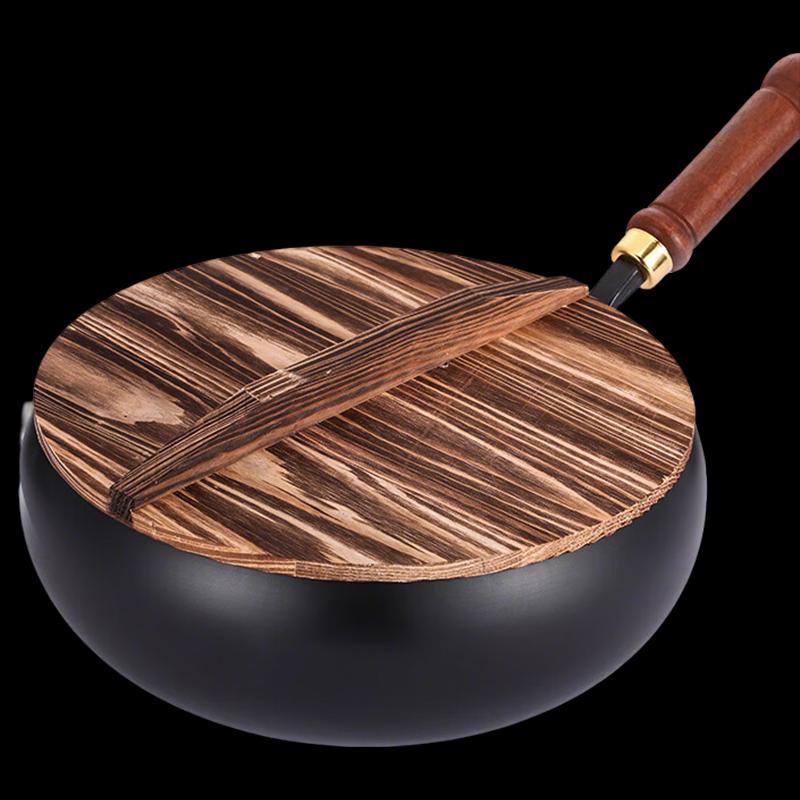COOKER KING Handmade Belly Pot with Wooden Lid