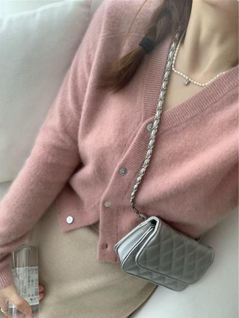 2025 Women's Autumn/Winter Wool V-Neck Cardigan - Solid Color, Versatile Knit Sweater, Loose-Fit Outerwear