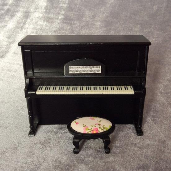 1 Set Miniature Scale 1:12 Smooth Wear-resistance Dollhouse Wooden Piano for Decor