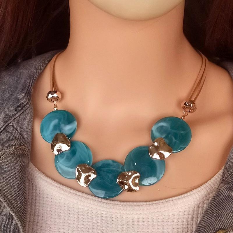 

Модное ожерелье для женских украшений