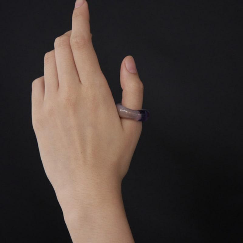 APIOH BOLD MARBLE GLASS RING