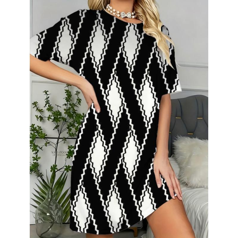 Plus Size, Women's Plus Size Crinkle Loose Fit Crew Neck Straight Cut Printed Dress, Comfortable and