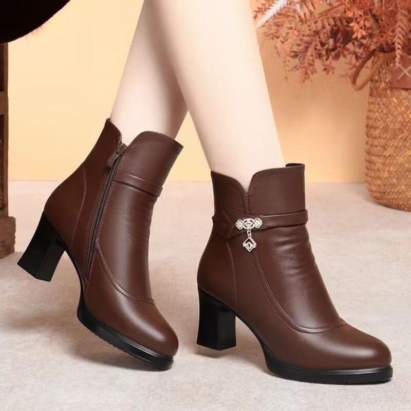 New Cotton Shoes and Boots, Fleece Shoes, Middle-aged and Elderly Women's Shoes, Short Boots
