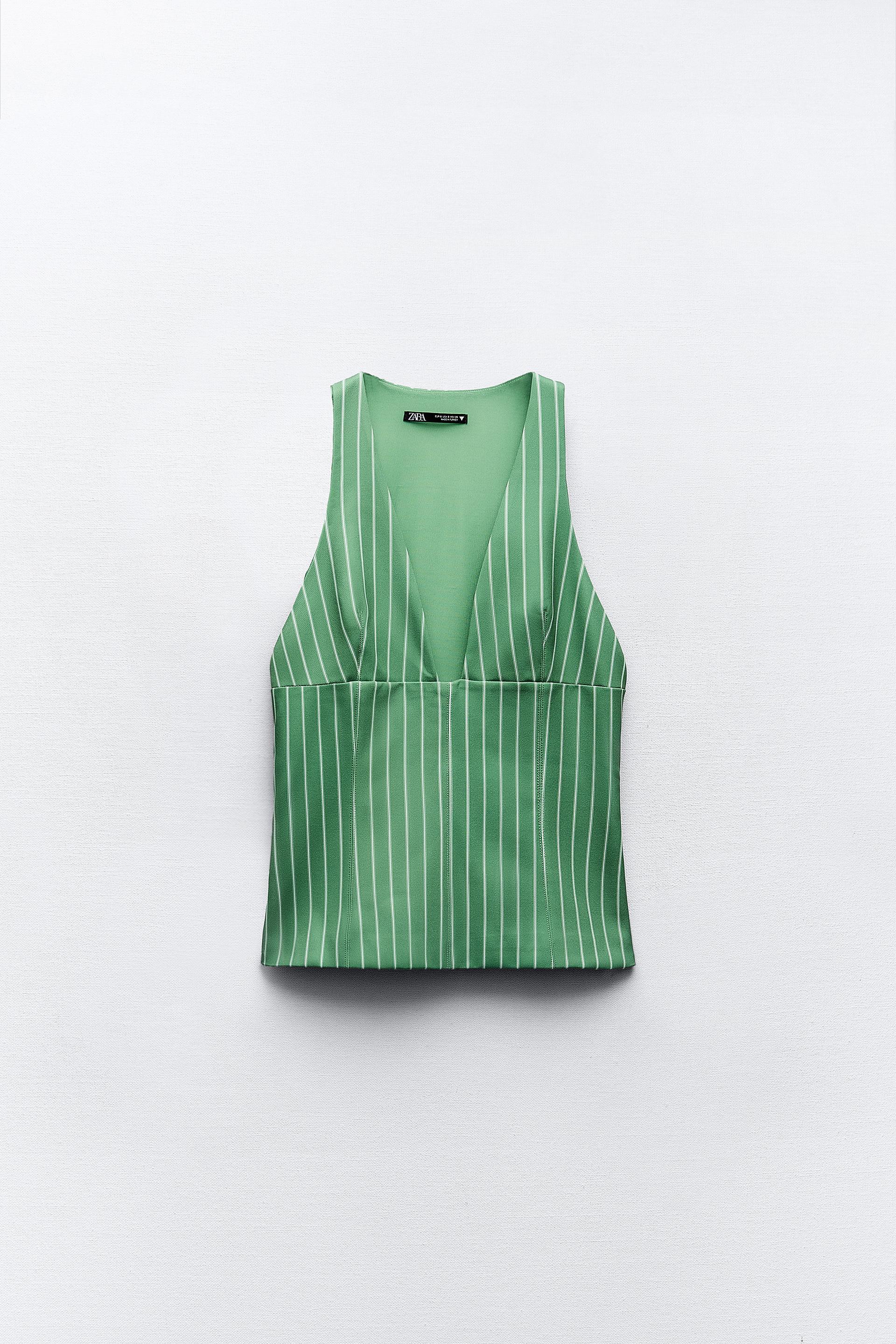 

ТЕКСТУРИРОВАННЫЙ ТОП С УЗЛОМ