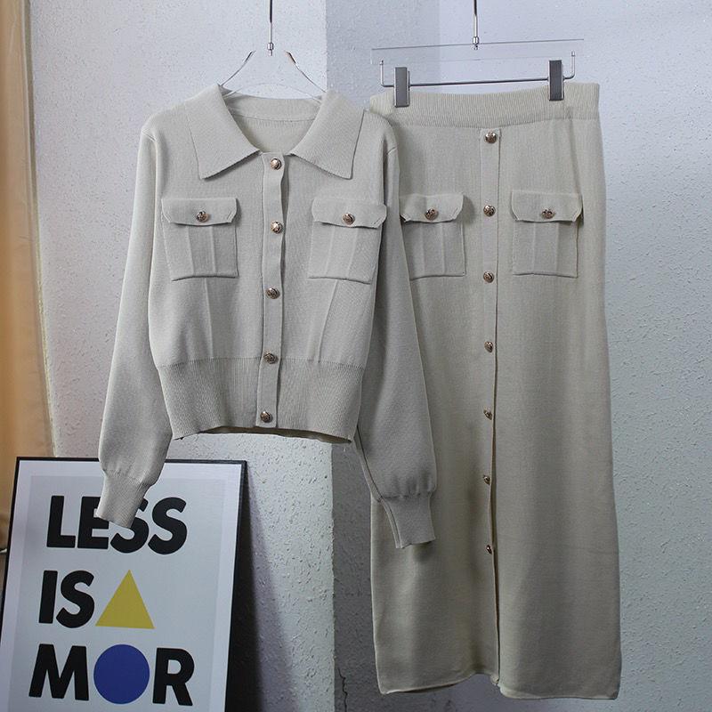 

Осінь-зима Ретро-в’язаний костюм зі спідницею Жіноча мода High Street Design Sense Fashion Однотонна спідниця-двійка XXL абрикосовий