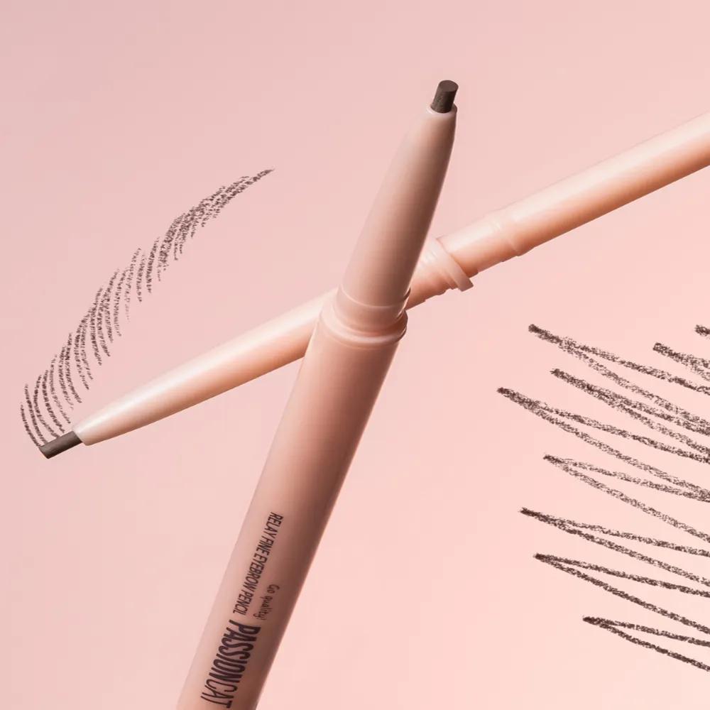 

Passioncat Relay Fine Eyebrow Pencil 0.09g (Main Product + Refill) No. 1 Milky Brown